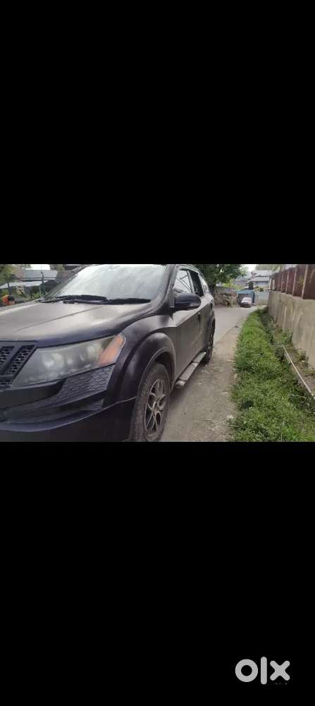 Mahindra Xuv500 Diesel 2015 With 196000 Km Driven