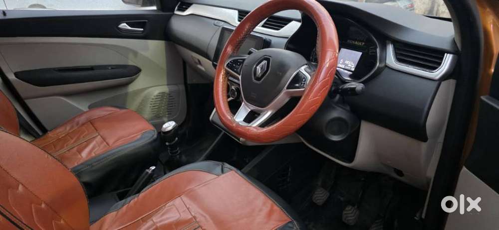 Renault Triber Rxz, 2023, Petrol