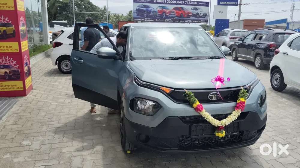 Tata Punch 2025 Petrol 8000 Km Driven