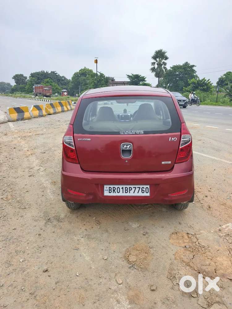 Hyundai I10 2013  Gari Bahut Kam Chali Hui Hai