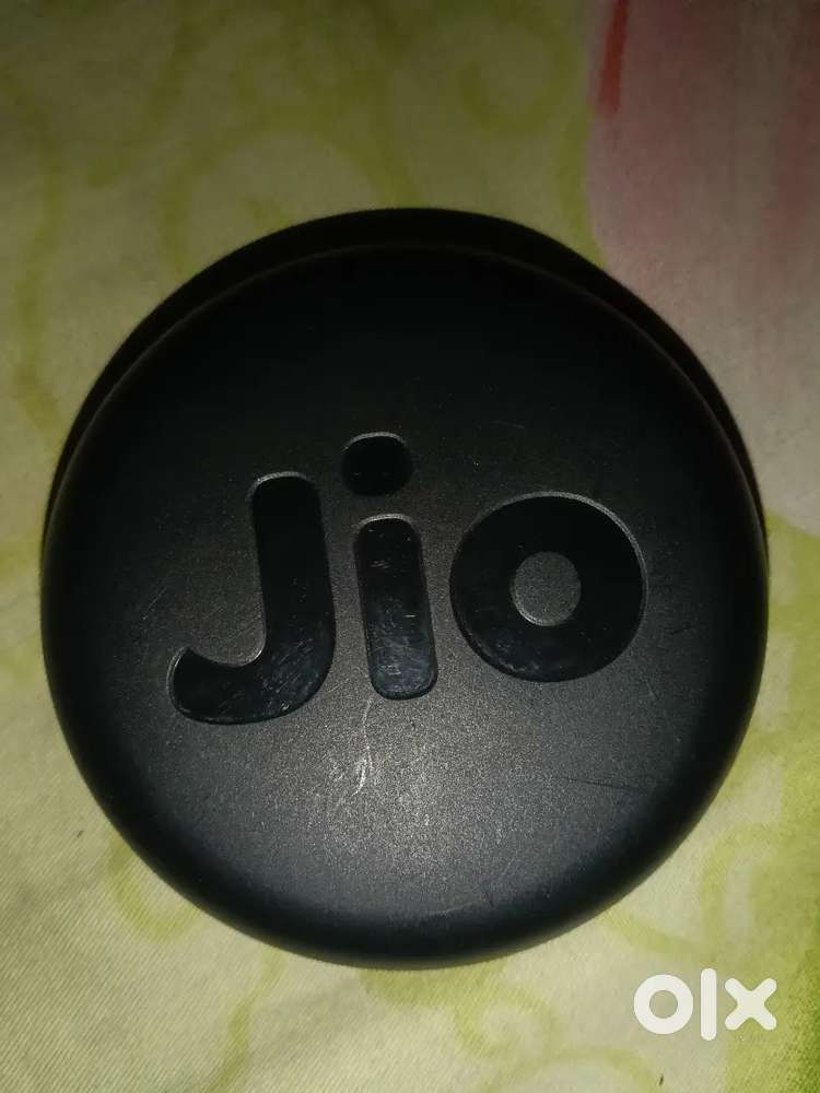 Jio router jmr1040 (black). Only 3 months old
