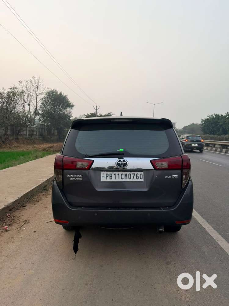 Toyota Innova Crysta 2018
