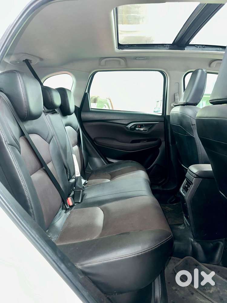 Maruti Suzuki Grand Vitara Smart Hybrid Alpha, 2023, Petrol