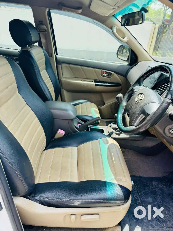 Toyota Fortuner 2011-2016 4x4 Mt, 2012, Diesel