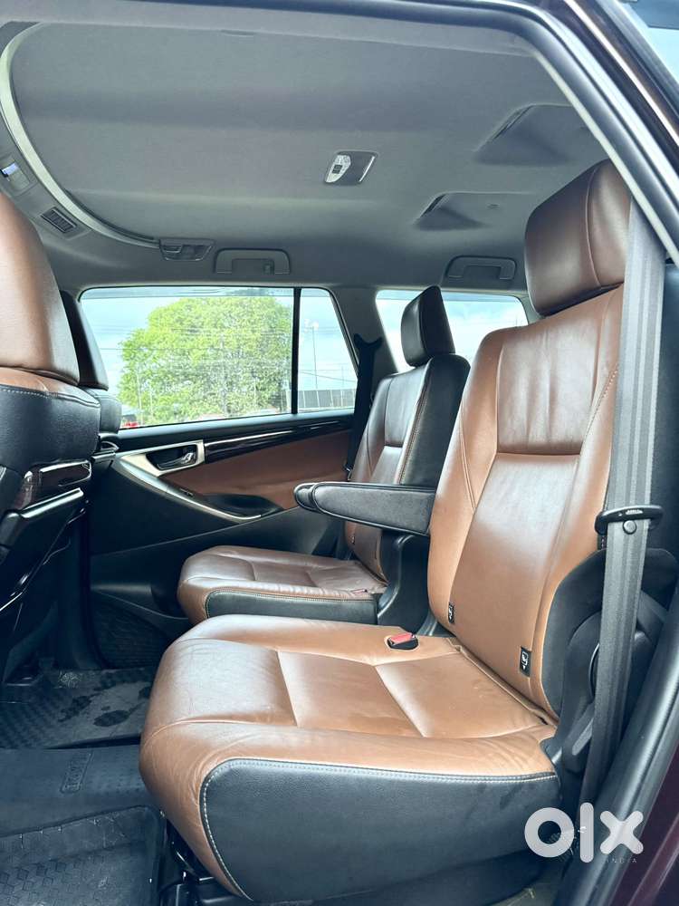 Toyota Innova Crysta [2020-ongoing] 2.7 Zx At 7 Str, 2016, Petrol