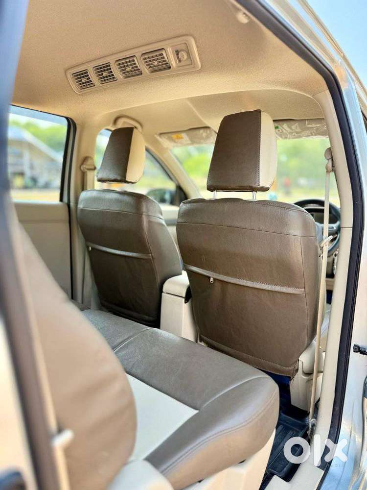 Maruti Suzuki Ertiga 1.5 Vxi, 2023, Petrol