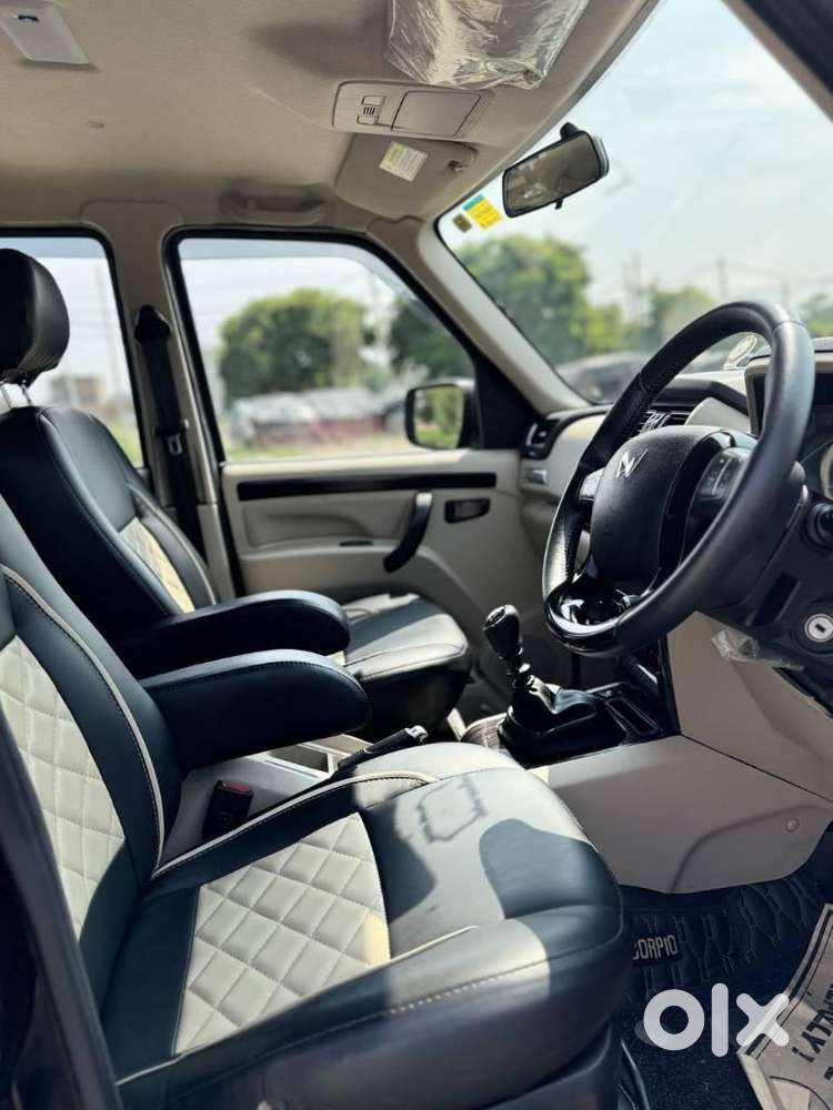 Mahindra Scorpio Classic 2.2 S 11 Mt 7 Str, 2023, Diesel