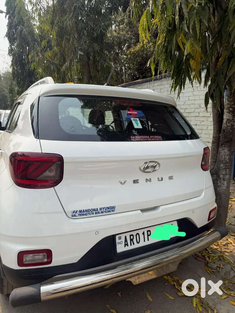 Hyundai Venue 2020 Petrol Well Maintained