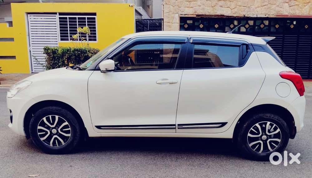 Maruti Suzuki Swift Vxi Optional, 2020, Petrol