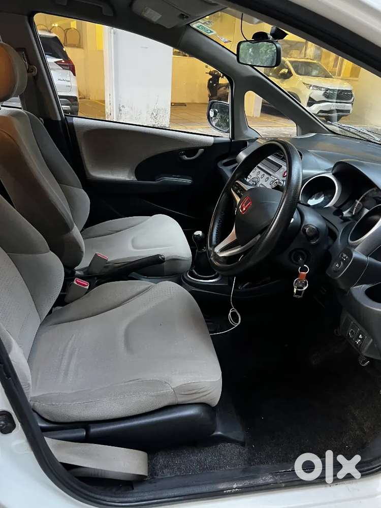 2011 Honda Jazz Full Option  Single Owner  Full Service History