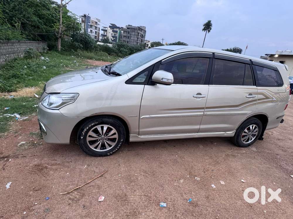 Toyota Innova Diesel 2013