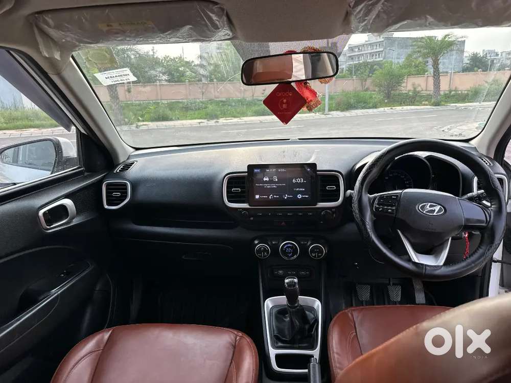 Hyundai Venue 1.2 2021 Km Driven 57000