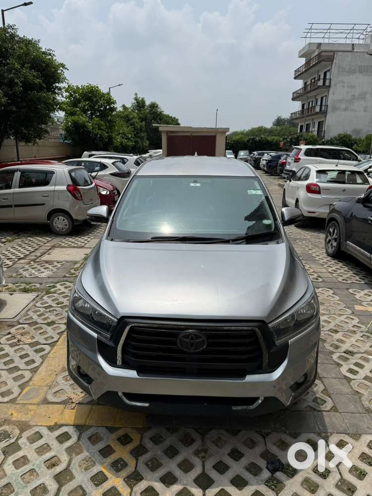 2023 Toyota Innova Crysta