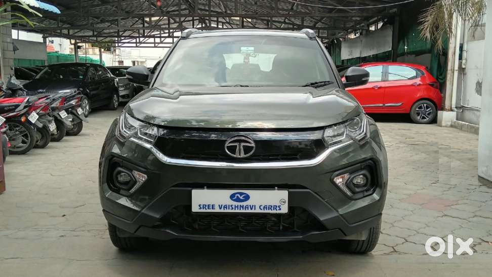 Tata Nexon, 2023, Petrol