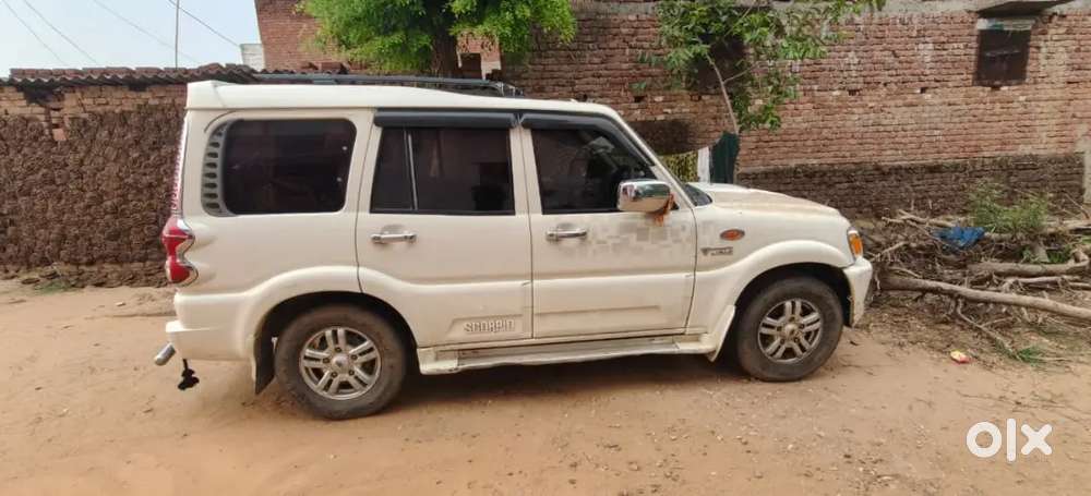 Mahindra Scorpio Diesel 108000 Km Driven