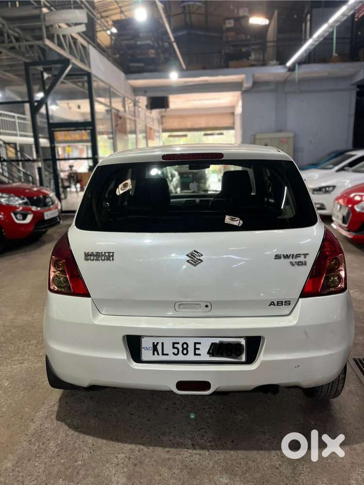 Maruti Suzuki Swift Vdi Bsiv W Abs, 2011, Diesel