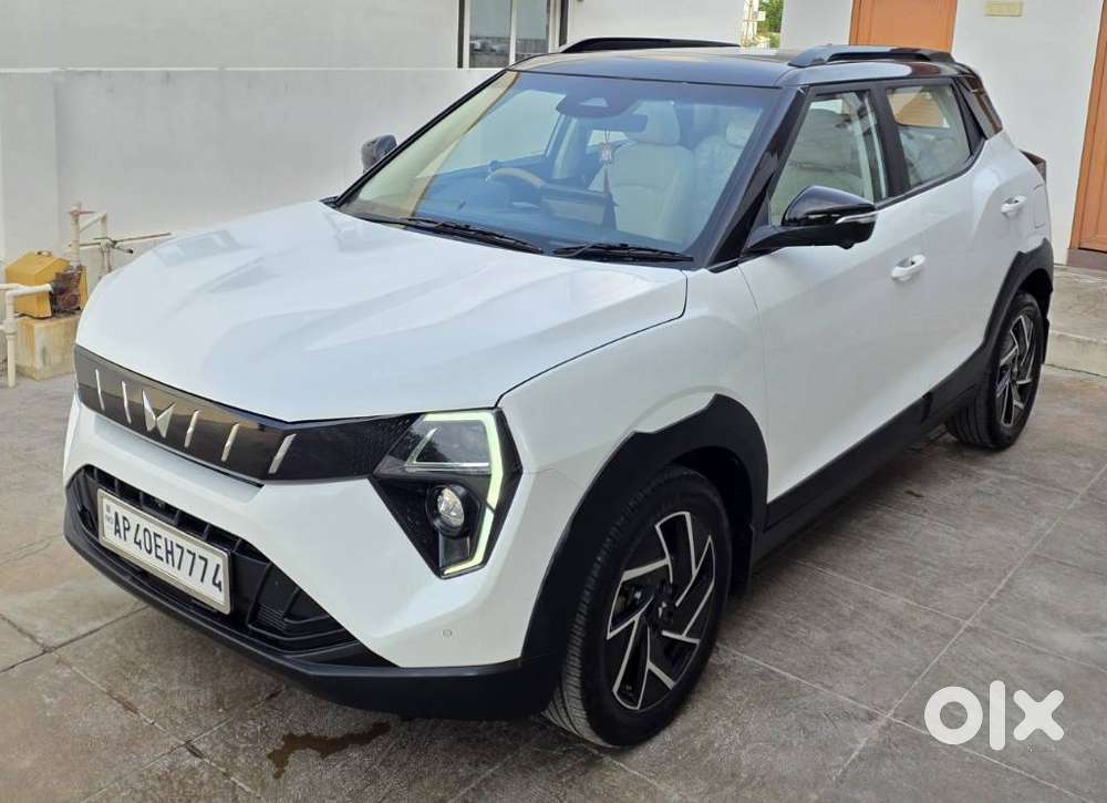 Mahindra Xuv 3xo Ax7l 1.2 Petrol At (pg), 2024, Petrol