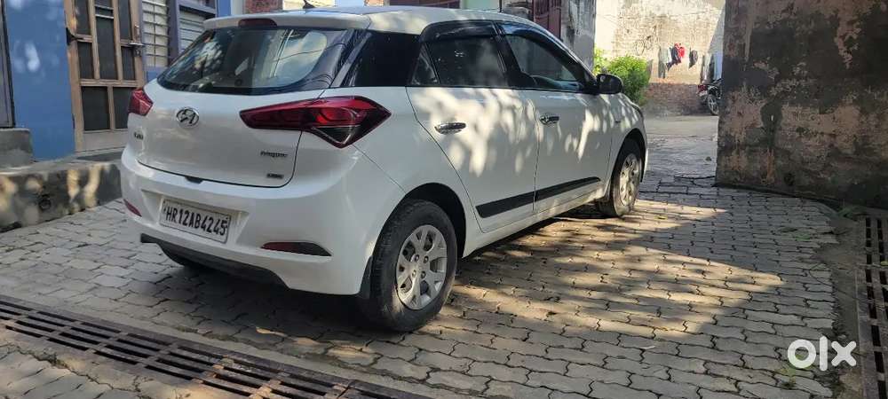 Hyundai I20 2016 Diesel Well Maintained.