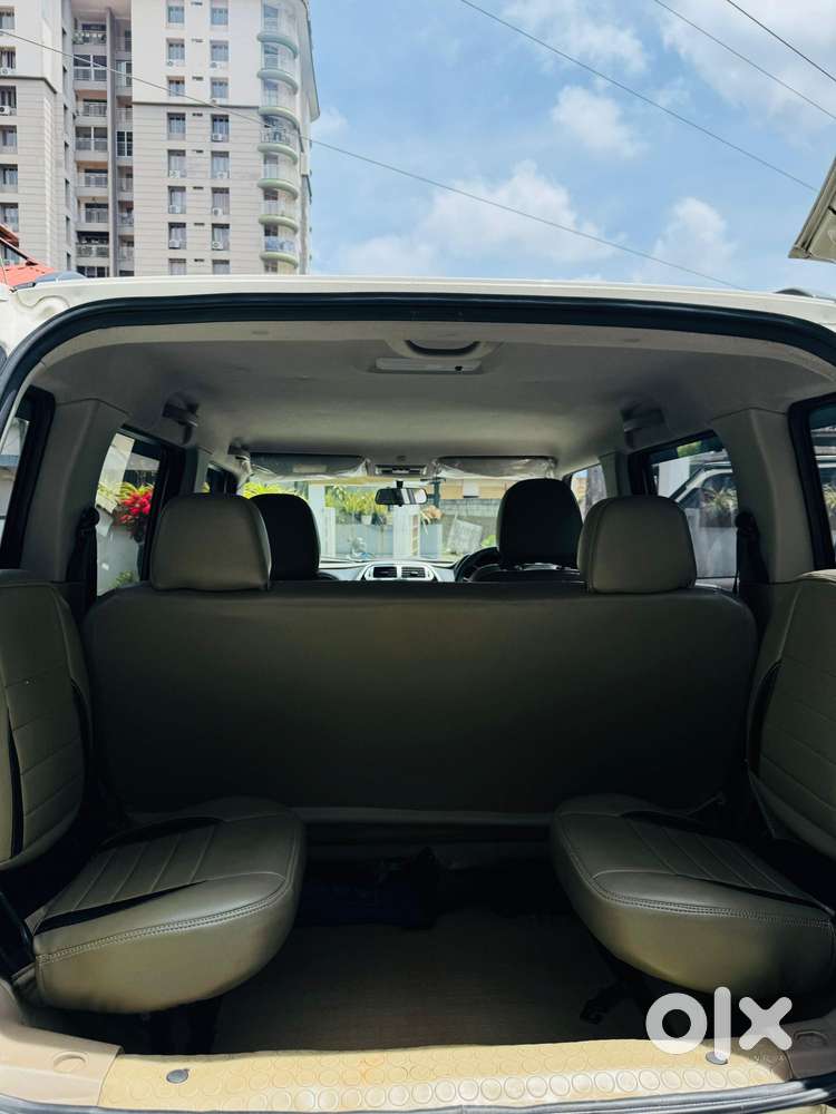 Mahindra Tuv 300 T8 Amt, 2017, Diesel