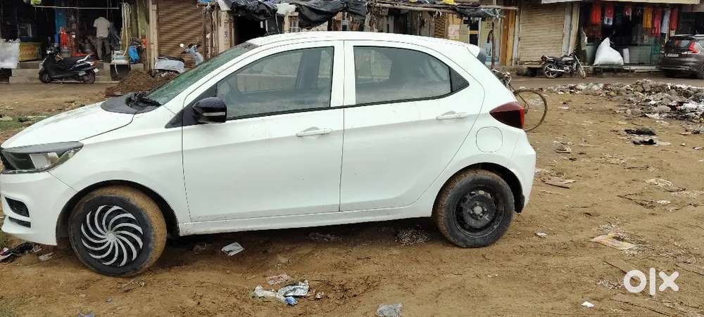 Tata Tiago 1.2 Revotron 2023 Manual Petrol