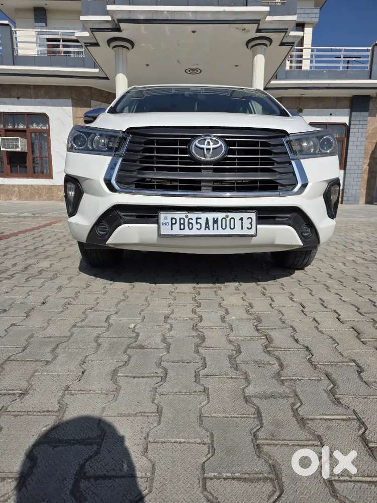 Toyota Innova Crysta 2017 Diesel 105000 Km Driven