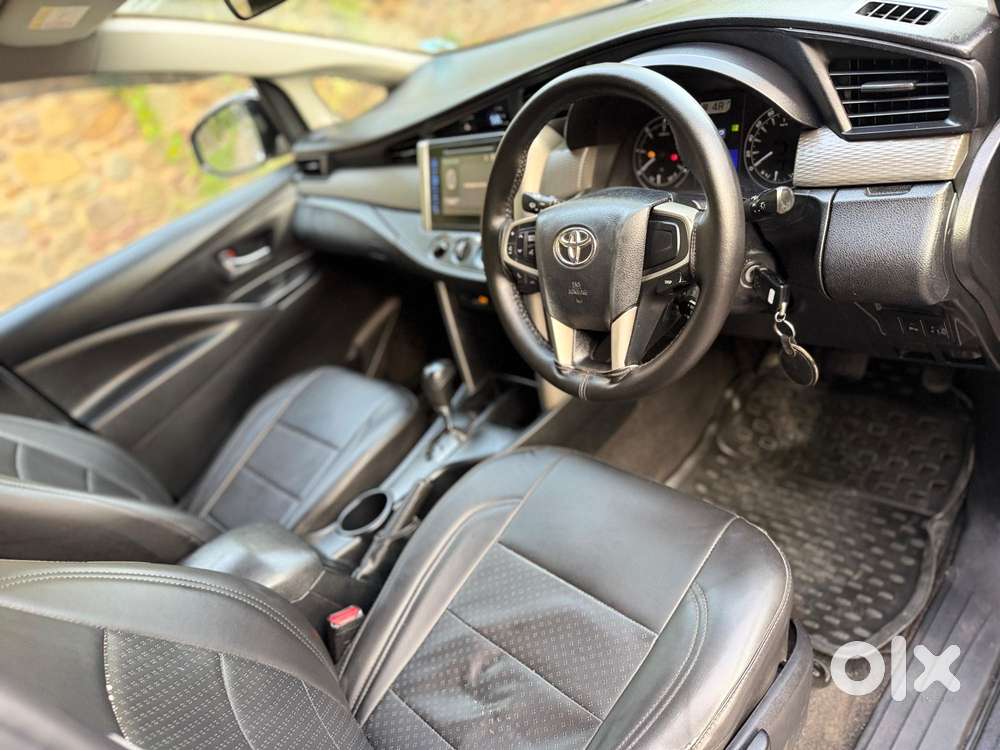 Toyota Innova Crysta 2.8 Gx At 8s, 2018, Diesel