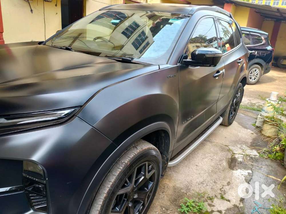 Tata Safari Stealth Edition