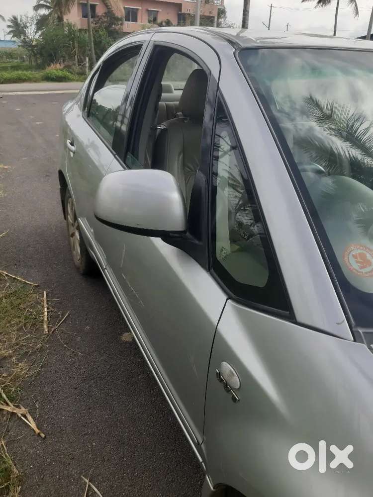 Maruti Suzuki Sx4 2010