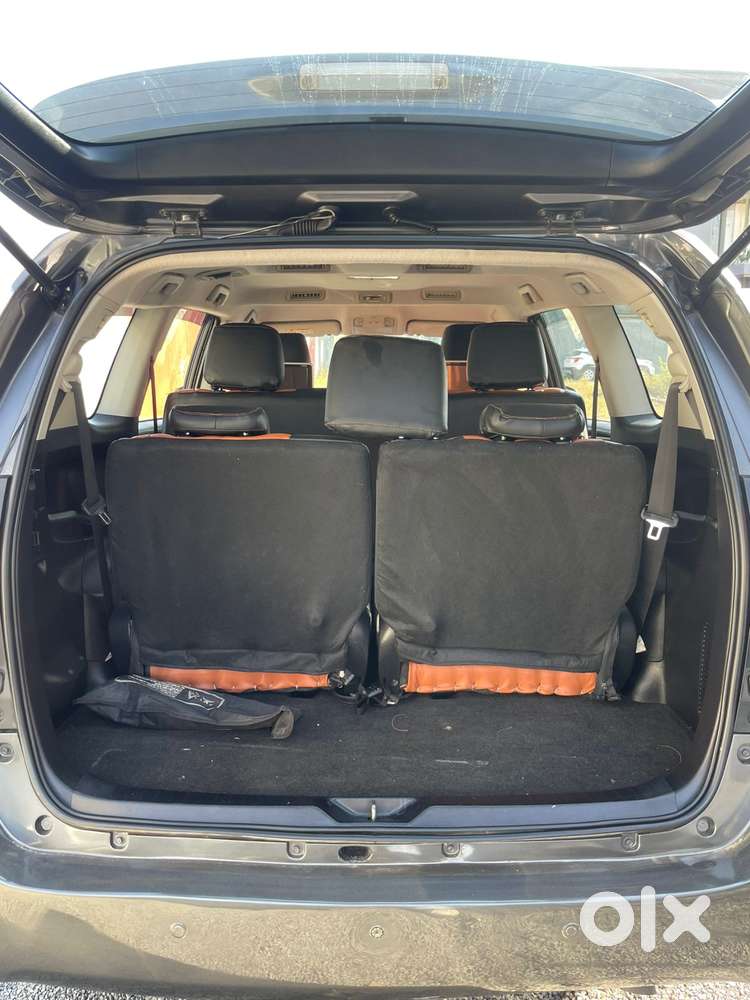 Toyota Innova Crysta 2.4 G Mt 7 Str, 2019, Diesel