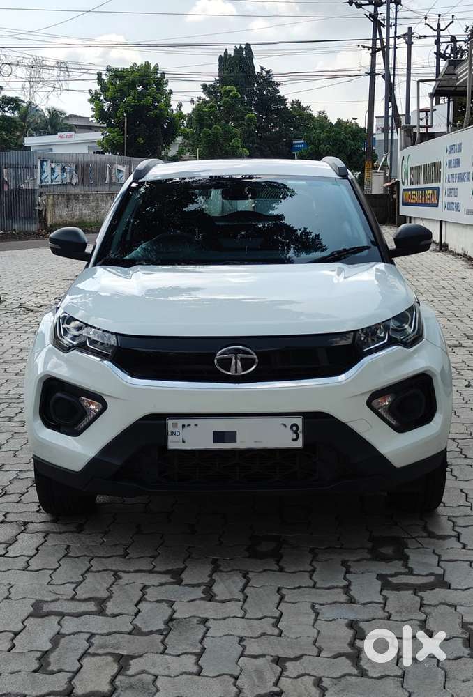 Tata Nexon 1.2 Revotron Xm (s), 2021, Petrol