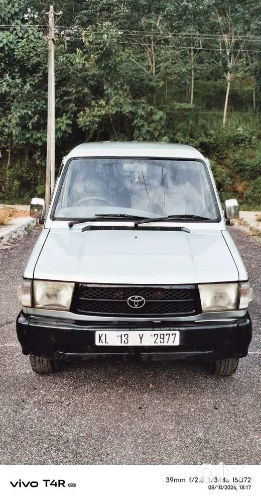 Toyota Qualis Gs 2001