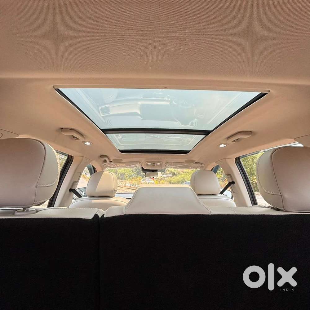 Mahindra Xuv700 2023 Petrol Automatic Well Maintained