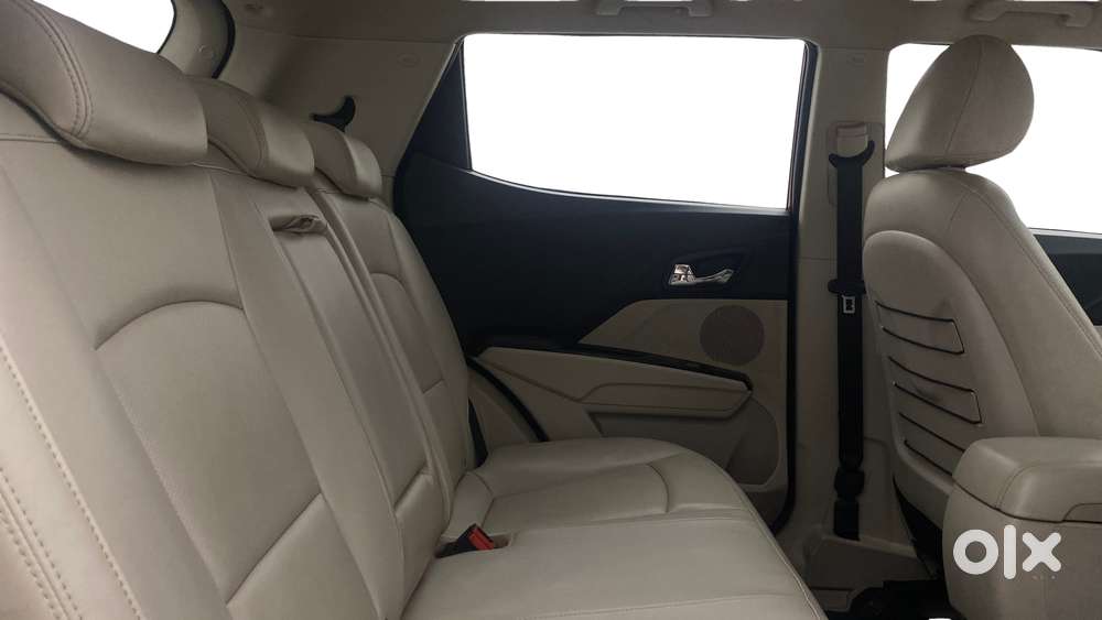 Mahindra Xuv300 W8 Option Diesel, 2021, Diesel