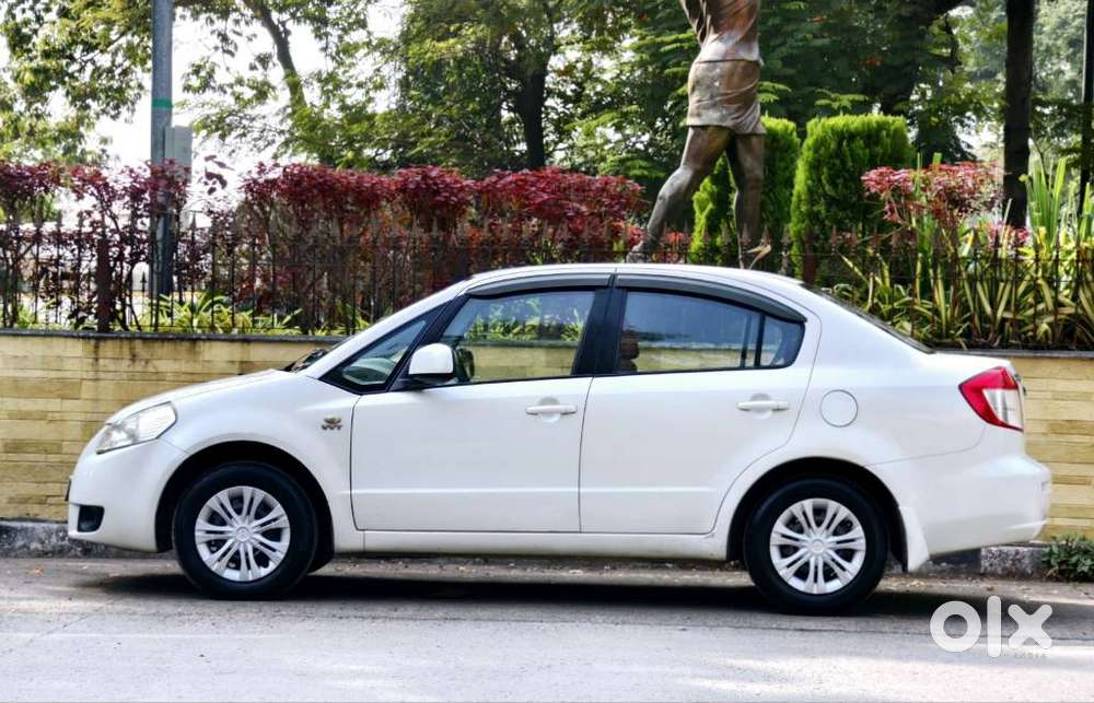 Maruti Suzuki Sx4 Vxi Bsiv, 2012, Petrol