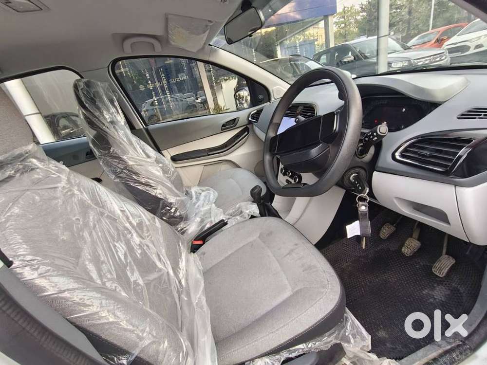 Tata Tiago 1.2 Revotron Xm, 2025, Petrol