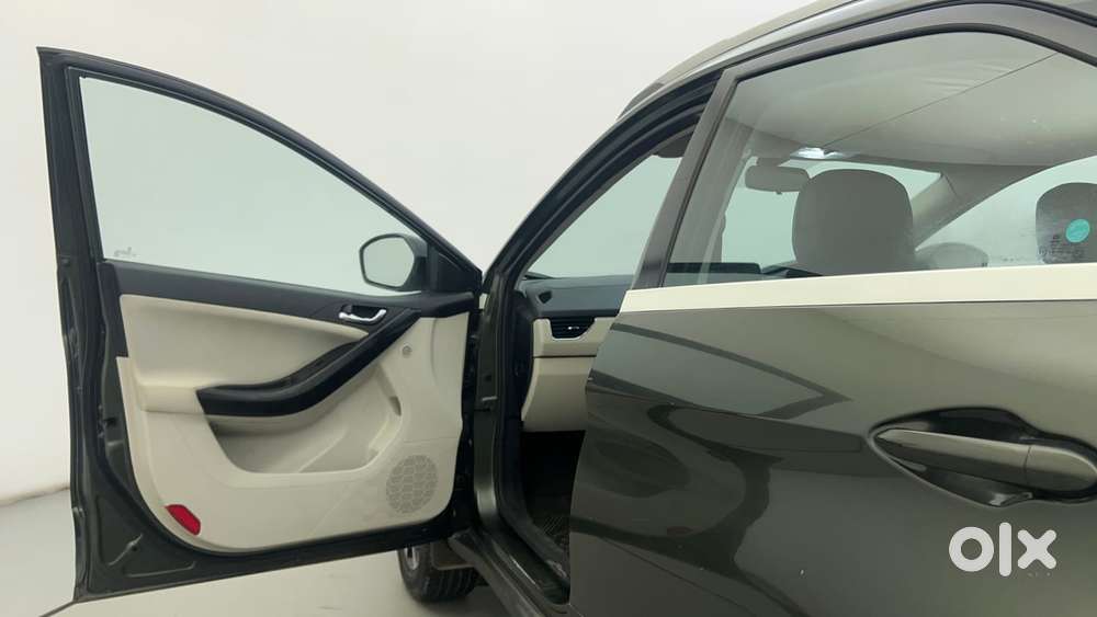 Tata Nexon 1.2 Revotron Xz Plus, 2020, Petrol