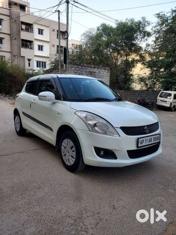 Maruti Suzuki Swift 2011-2014 Vxi, 2013, Petrol