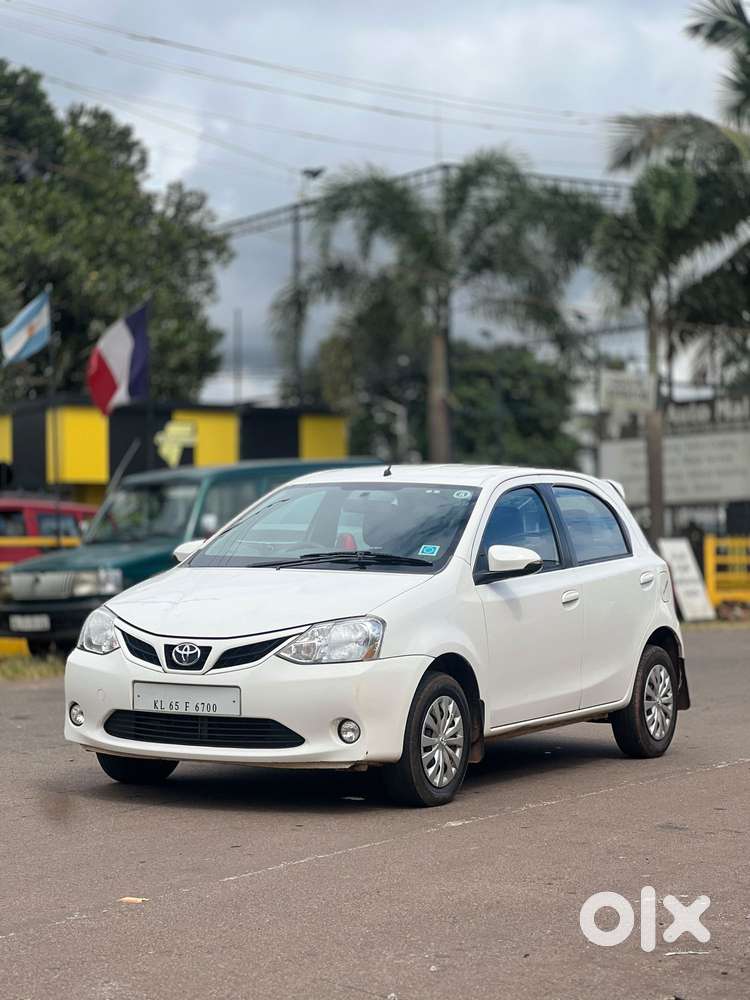 Toyota Etios Liva V, 2015, Petrol