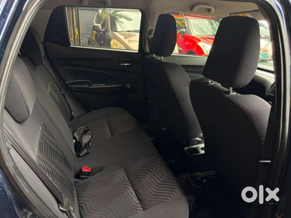 Maruti Suzuki Swift 1.3 Zxi, 2023, Petrol