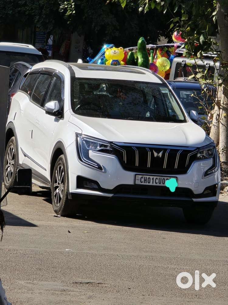 Xuv 700 White Automatic Top Model 7 Seater Luxuary Chandigarh Paid No