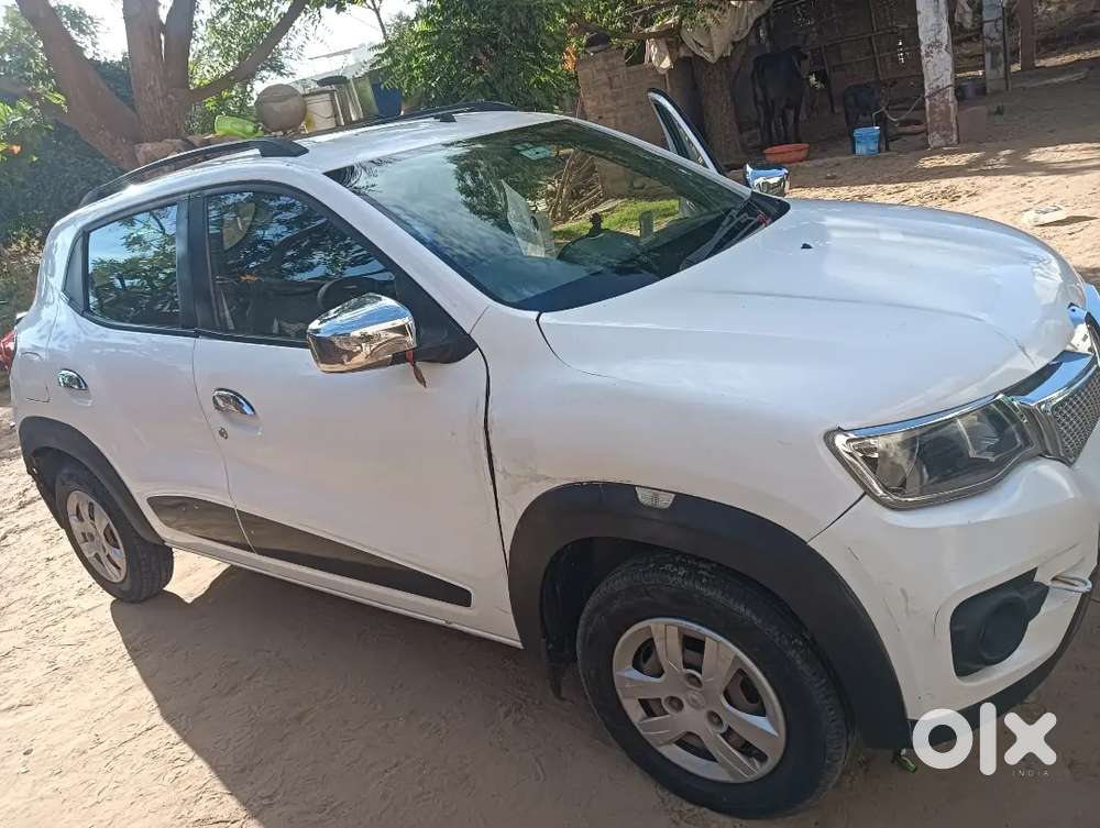 Kwid 2017 Modal Neet And Clean White Coluor