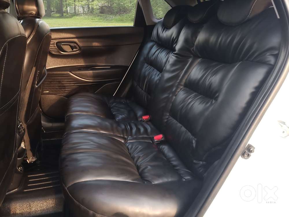 Hyundai I20 Asta (o) 1.2 Ivt, 2023, Petrol