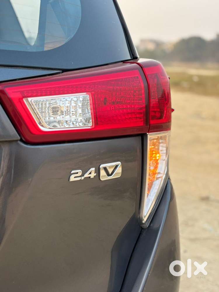 Toyota Innova Crysta 2.4 Vx Mt, 2018, Diesel