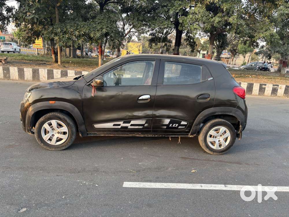 Renault Kwid 1.0 Rxt 02 Anniversary Edition, 2017, Petrol