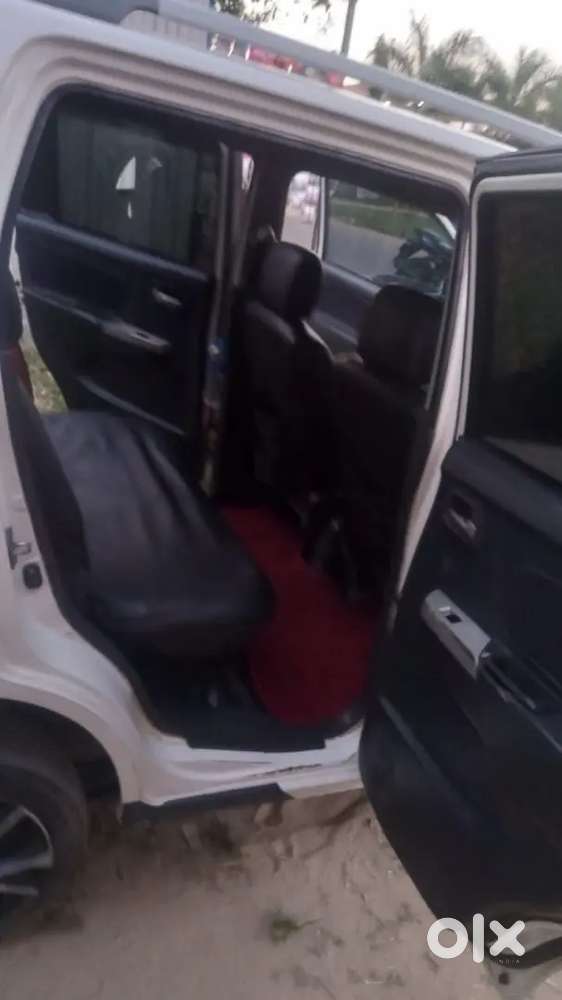 Maruti Suzuki Brezza 1.5 Lxi 2014