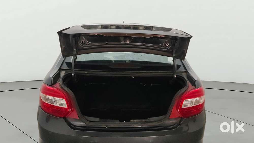 Tata Zest  1.2 Revotron Xt, 2015, Petrol