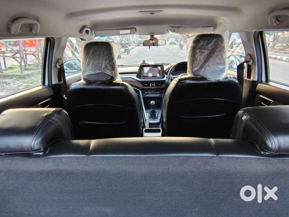 Maruti Suzuki Brezza 1.5 Vxi Smart Hybrid, 2024, Petrol