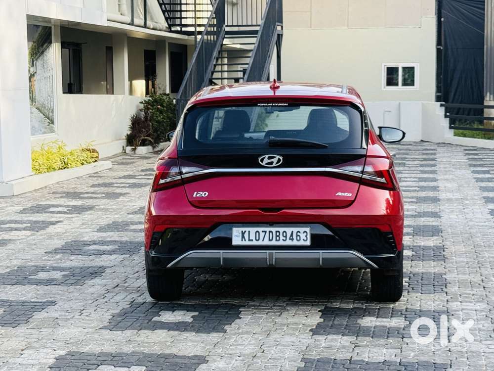 Hyundai New I20 1.2 Asta (o) Ivt, 2023, Petrol