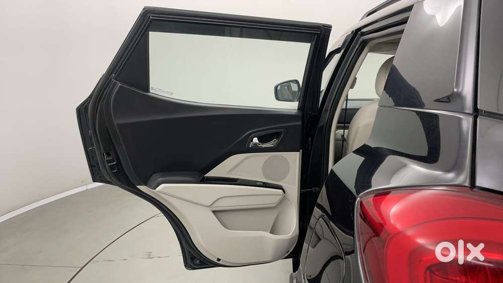 Mahindra Xuv300 W8 Amt Optional Diesel, 2023, Petrol