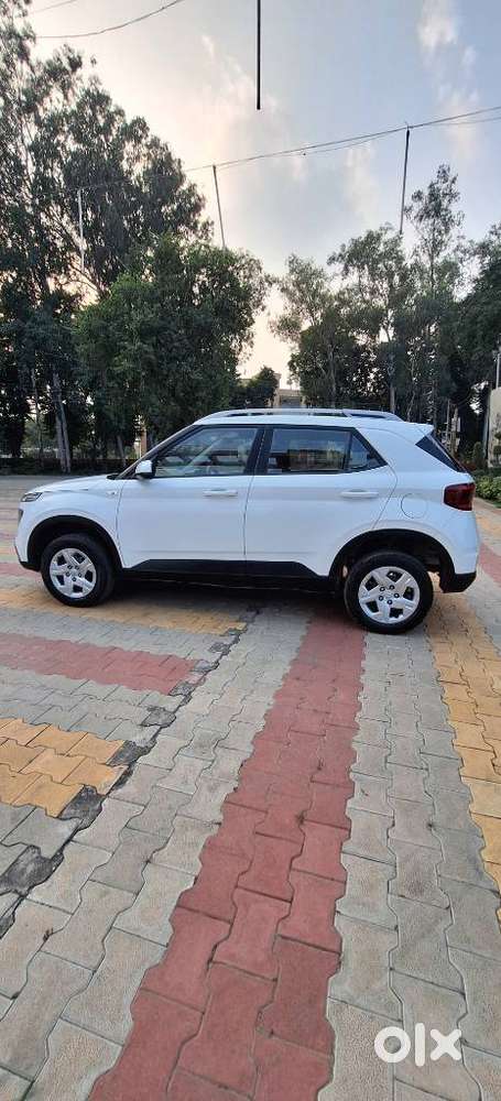 Hyundai Venue S, 2020, Petrol